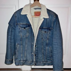 Levi’s Vintage Relaxed Fit Sherpa Trucker Jacket